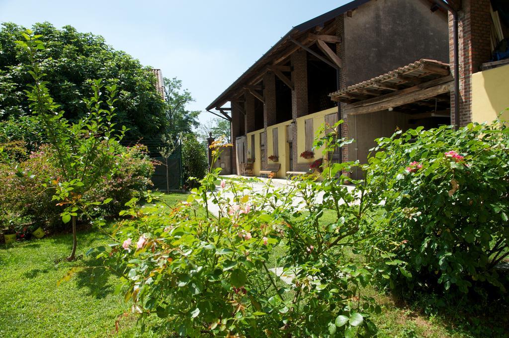 Cascina Delle Mele Bed and Breakfast Vittuone Exteriör bild