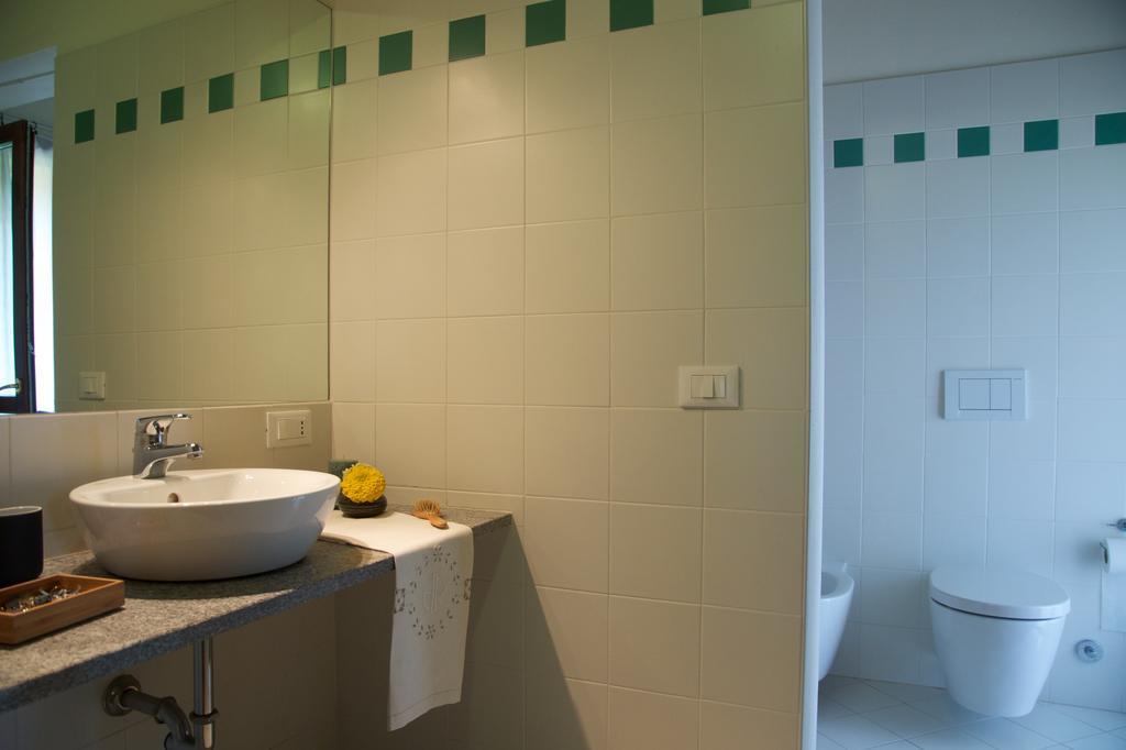 Cascina Delle Mele Bed and Breakfast Vittuone Exteriör bild