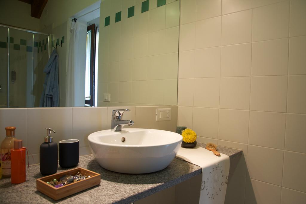 Cascina Delle Mele Bed and Breakfast Vittuone Exteriör bild