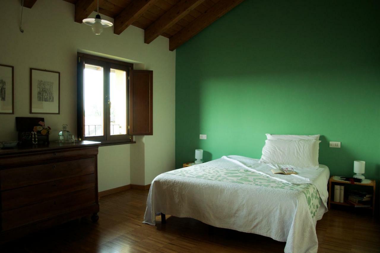 Cascina Delle Mele Bed and Breakfast Vittuone Exteriör bild